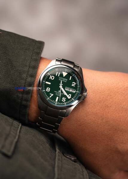 CITIZEN PROMASTER LAND Eco-Drive Radio Watch PMD56 2951 (USED 99%)