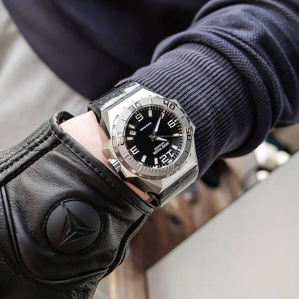 Đồng hồ nam Reef Tiger Black Shark RGA6903-3