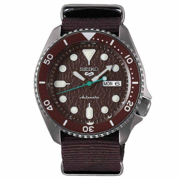 Đồng Hồ Nam Chính Hãng SEIKO 5 Sports SRPE74K1