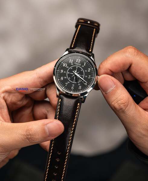 CARAVELLE BY BULOVA (LIKE NEW 99.9%)