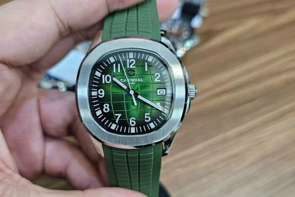 Đồng Hồ Nam CARNIVAL 8130G-VT-DCS-XL