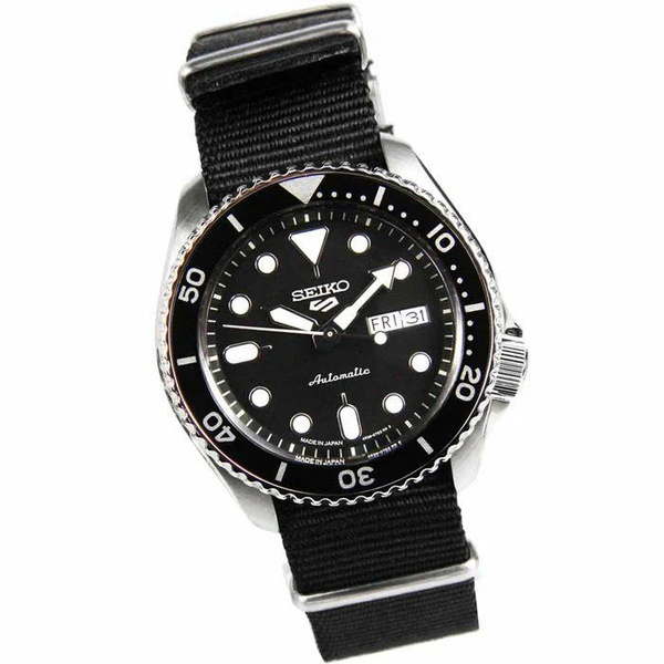Đồng Hồ Nam Chính Hãng SEIKO 5 Sports SBSA021J