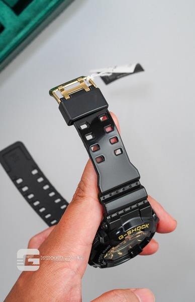 GS-000133 ( Casio G-Shock GA-110GB-1A )