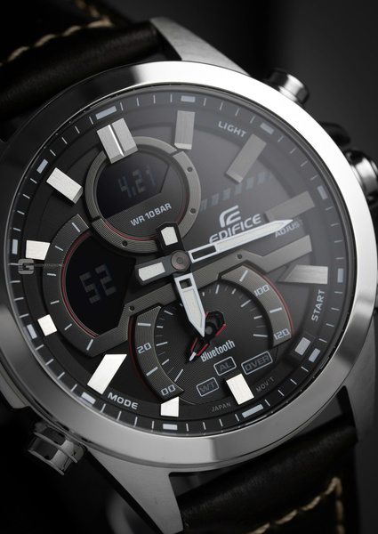 CASIO EDIFICE ECB-30D - 1A ( Lên Dây Da Bò Sáp Dầu )