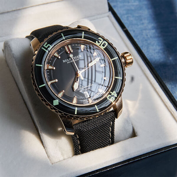 Đồng hồ nam Reef Tiger Deepocean RGA3035-2