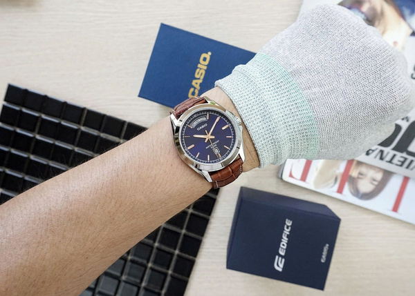 CASIO MTP-1370L-2A - QUÀ TẶNG TRỊ GIÁ 600K 
