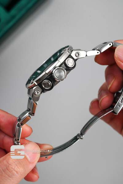 GS-000249 ( Casio G-Shock GST-B200D-1A )