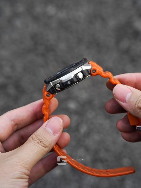 GS-000100 ( Casio G-Shock GW-3000 )