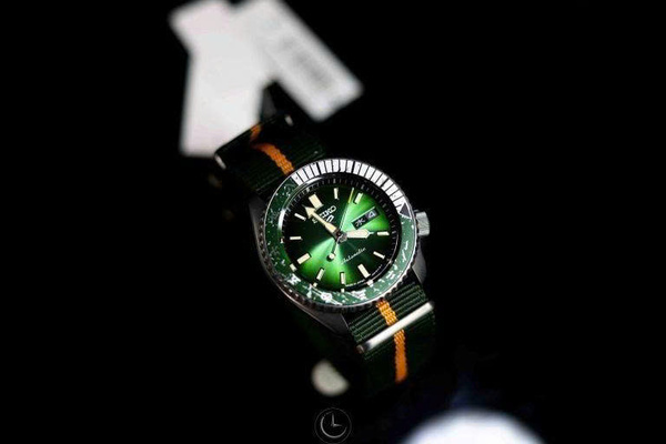 Đồng Hồ Nam Chính Hãng SEIKO 5 Sports SRPF73K1