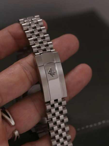 Alexander Ferros 8132S/01