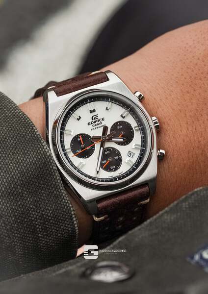 CASIO EDIFICE EFB-730L-7A ( Lên dây da đục lỗ )