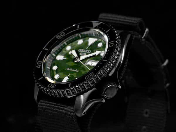 Đồng Hồ Nam Chính Hãng SEIKO 5 Sports SRPJ37K1