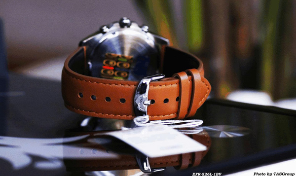 CASIO EDIFICE EFR-526L-1B - QUÀ TẶNG TRỊ GIÁ 600K