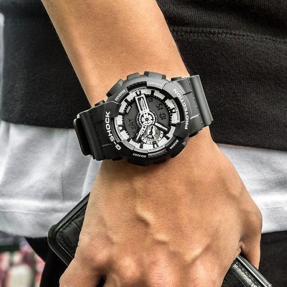 G-SHOCK GA-110BW-1A
