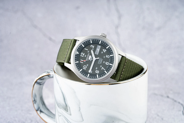 Đồng Hồ Nam Chính Hãng SEIKO 5 Sports SNZG09K1S