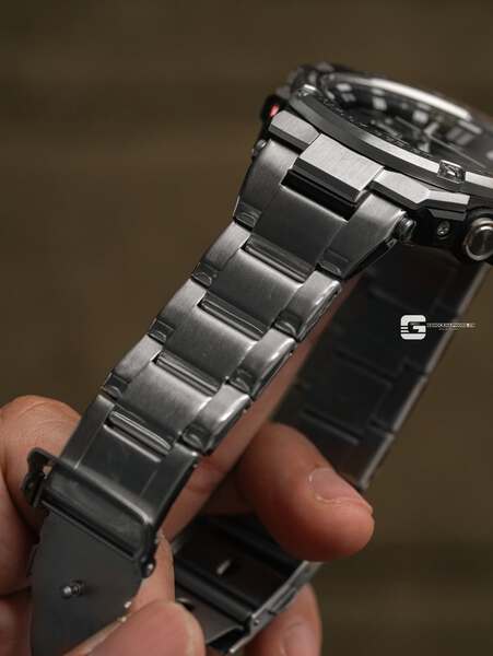 GS-000358 ( Casio G-Shock GST-B100D-1A )