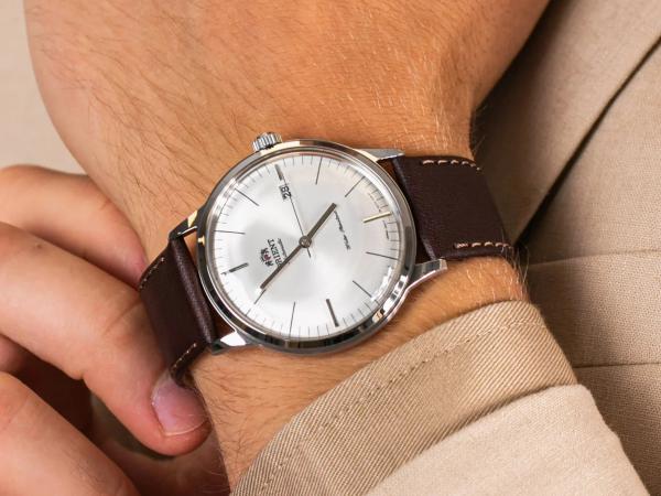 Đồng Hồ Nam Chính Hãng ORIENT Classic AC0000EW