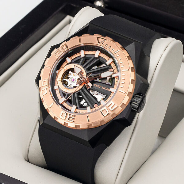 Đồng hồ nam Reef Tiger Black Shark RGA6903S-3