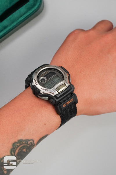 GS-000226 (  G-SHOCK DWM-100-1T G-MIX BPM )
