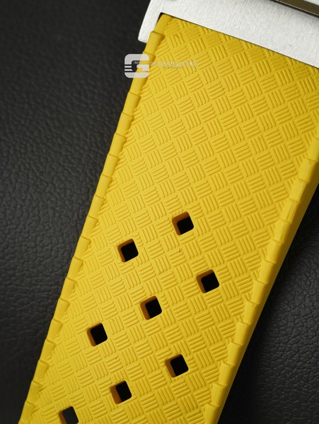 Đồng hồ Nam Chính hãng CASIO AE-1300H-9A- Lắp thêm vỏ thép - Dây Cao Su Flo Rubber