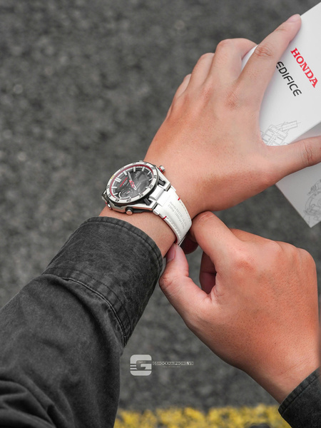 CASIO EDIFICE ECB-2300HR-1A  QUÀ TẶNG TRỊ GIÁ 300K