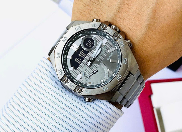 CASIO EDIFICE ECB-10DC-1B