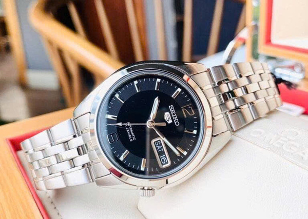Đồng Hồ Nam Chính Hãng SEIKO 5 SNK393K1