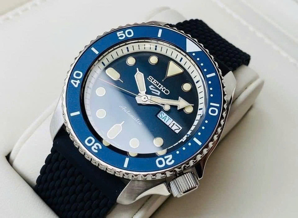 Đồng Hồ Nam Chính Hãng SEIKO 5 Sports SRPD71K2