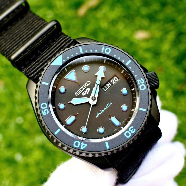Đồng Hồ Nam Chính Hãng SEIKO 5 Sports SRPD81K1