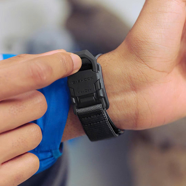 CASIO G-SHOCK DW-5600MNC-1