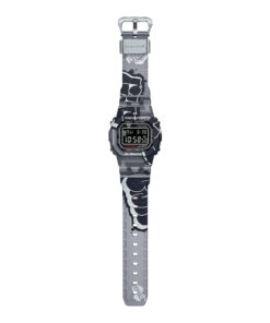 G-SHOCK DW-5000SS-1