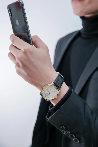 Đồng Hồ Nam Chính Hãng ORIENT Contemporary FEV0V006WH