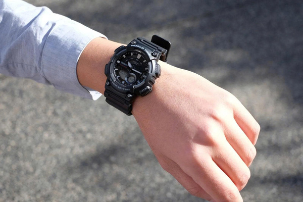 CASIO AEQ-110W-1B - QUÀ TẶNG TRỊ GIÁ 300K