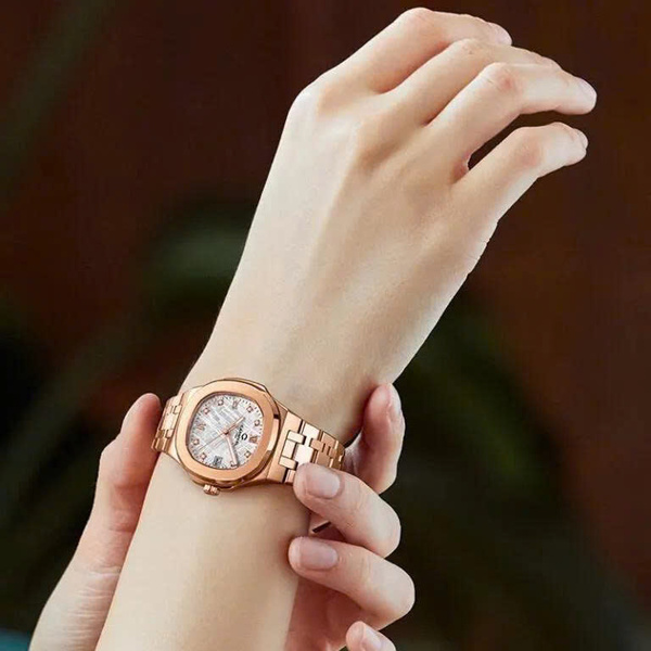 Đồng hồ  CARNIVAL 8160L-VH-TT