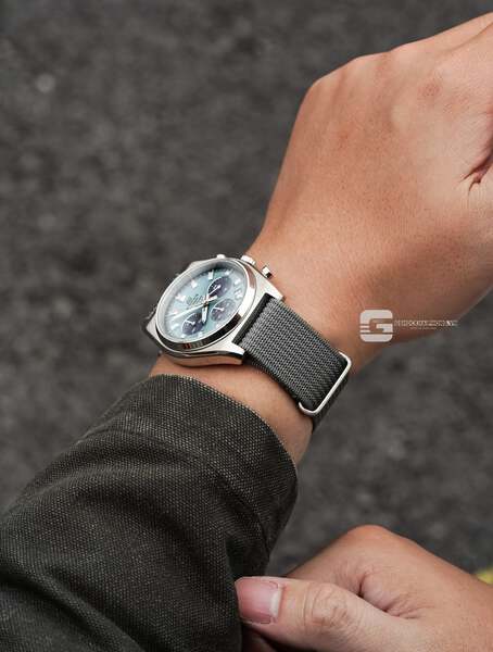 CASIO EDIFICE EFB-730D-2B ( Lên dây vải NaTo )