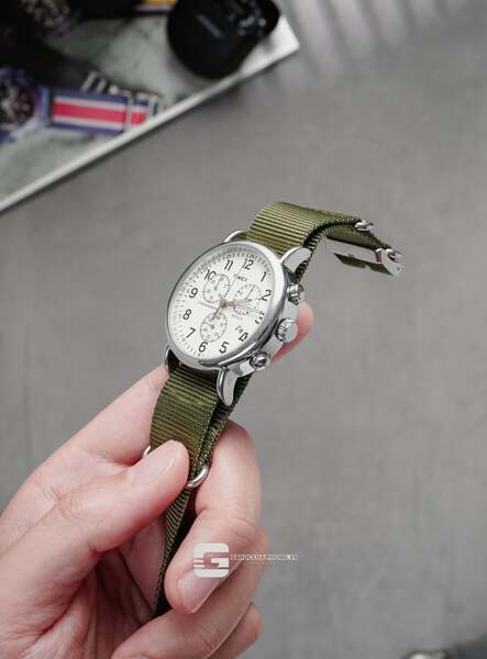 GS-000205 ( TIMEX WEEKENDER TW2P71400 )