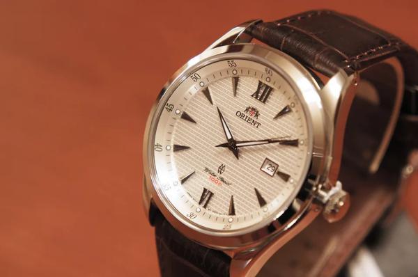 Đồng Hồ Nam Chính Hãng ORIENT Classic FUNF3005W0