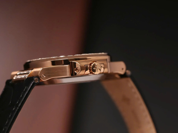 Alexander Ferros 6111R-01