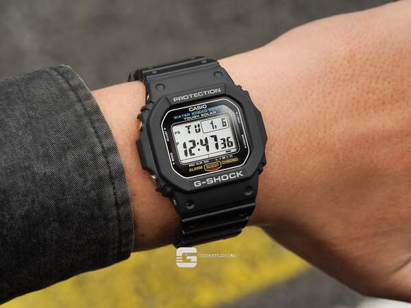 CASIO G-SHOCK G-5600UE-1