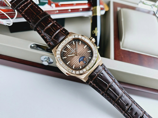 Đồng Hồ Nam Carnival Nautilus Automatic 8110G-VH-DD-N ( G8110.306.433 )