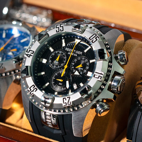 Đồng hồ nam Reef Tiger Aurora Chronograph RGA303-4