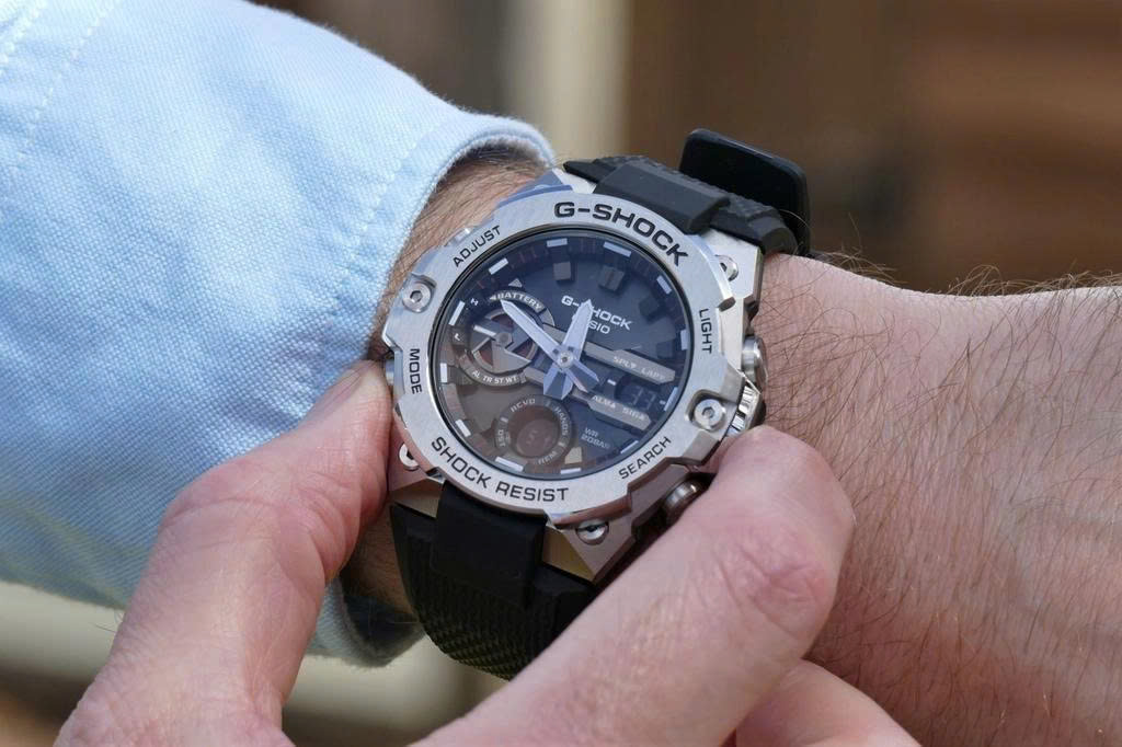 Casio G-Shock GST-B400: Bản Lĩnh Thép Được Thu Gọn Tinh Tế Trên Cổ Tay