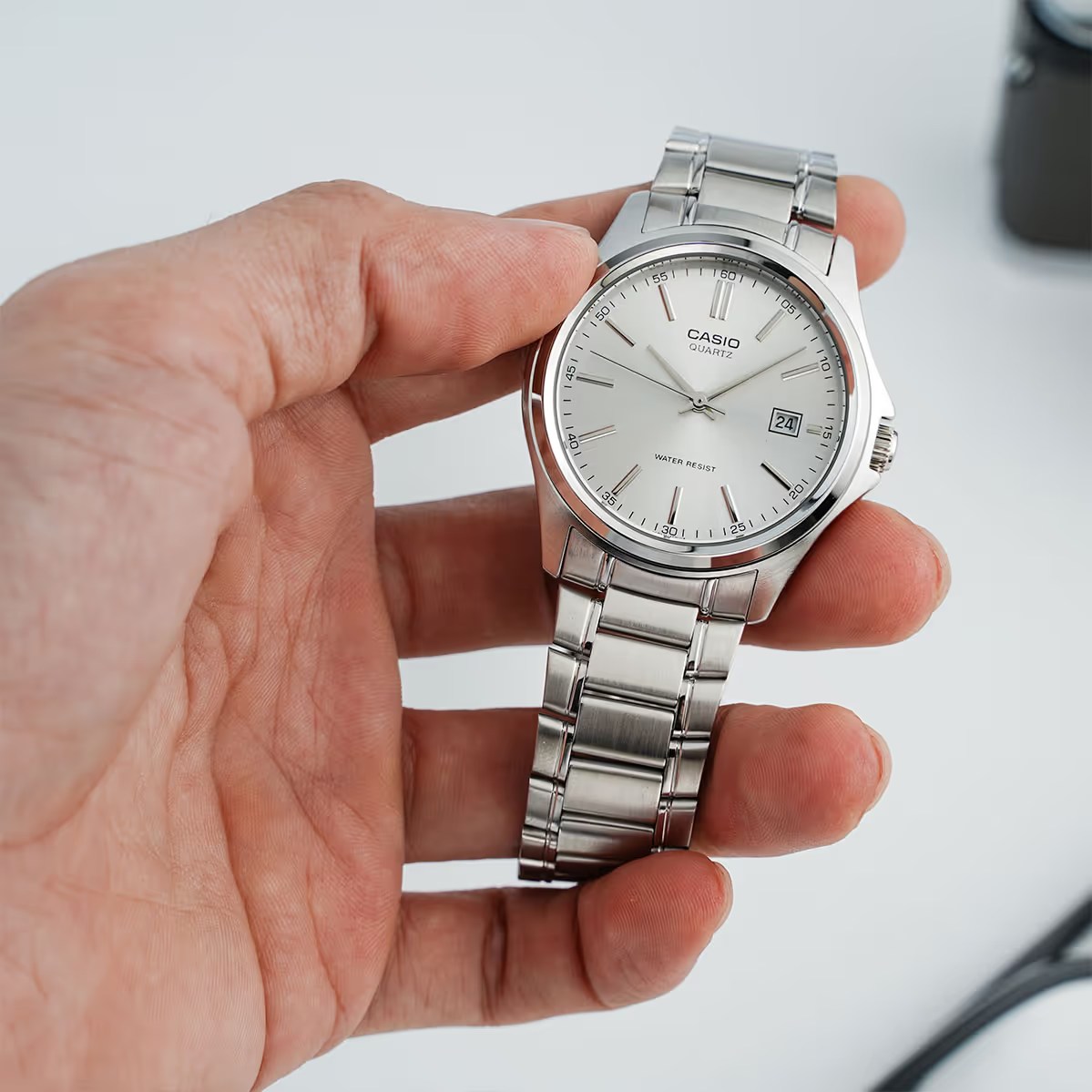 Tại sao Casio MTP-1183 luôn nằm trong top đồng hồ nam bán chạy?